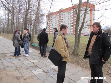 З Акрэсціна выйшаў Мікола Дземідзенка (фотарэпартаж)