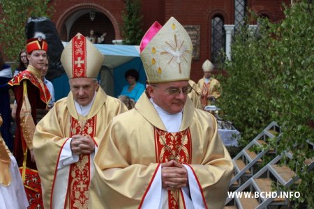 У Менску адзначылі 20-годзьдзе Менска-Магілёўскай мітраполіі (Фота)