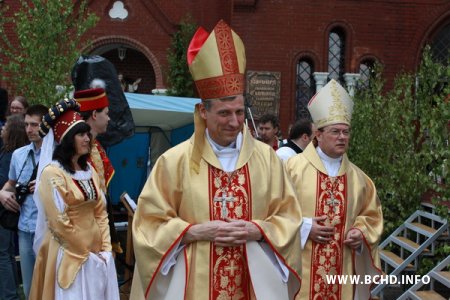 У Менску адзначылі 20-годзьдзе Менска-Магілёўскай мітраполіі (Фота)