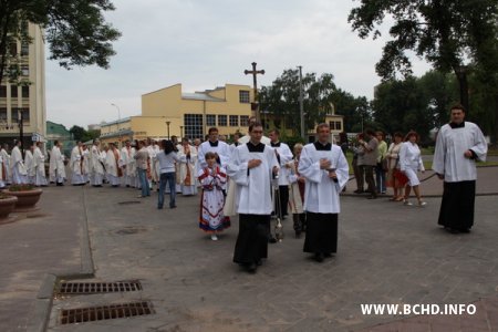 У Менску адзначылі 20-годзьдзе Менска-Магілёўскай мітраполіі (Фота)