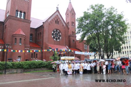 У Менску адзначылі 20-годзьдзе Менска-Магілёўскай мітраполіі (Фота)