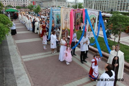 У Менску адзначылі 20-годзьдзе Менска-Магілёўскай мітраполіі (Фота)