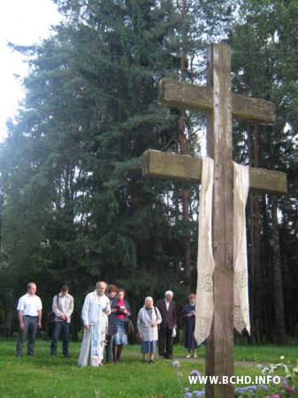 23 жніўня ў Курапатах і Катыні маліліся за ахвяраў таталітарных рэжымаў (Фота)