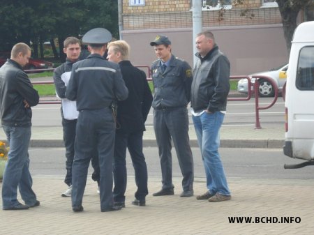 Вялікі фотарэпартаж са штодзённых пікетаў БХД за байкот