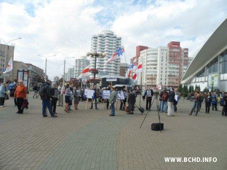 Актывісты БХД загітавалі БРСМацаў да байкоту "выбараў" (фота)