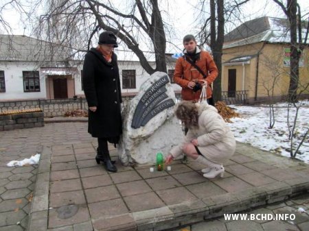 Бабруйскія актывісты распачалі кампанію па ўшанаванні памяці ахвяраў палітычных рэпрэсій (фота)