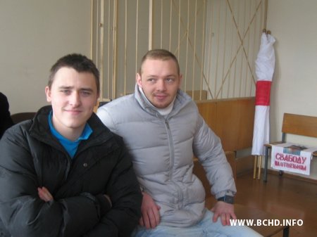 У Віцебску суд над Лаўрэнавым і Кішчуком перанеслі (абноўлена, дадаліся фоты з суду)