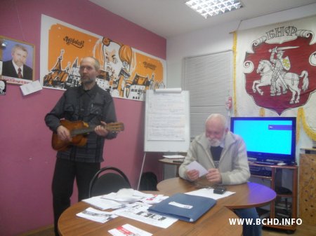 У Віцебску Андрэй Мельнікаў і Валер Мазынскі падтрымалі палітвязняў (фота)