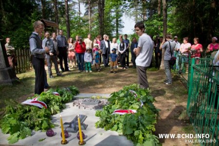 У в.Уладыкі ўшанавалі памяць паўстанцаў (вялікі фотарэпартаж)