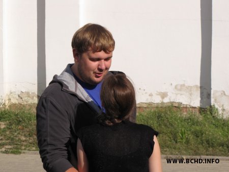 На волю выйшаў Мікола Дземідзенка (фотарэпартаж)