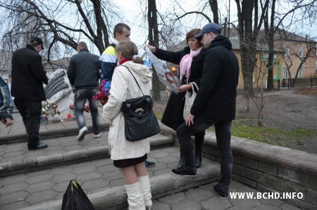 Бабруйскія актывісты распавядаюць бабруйчанам пра сталінскія рэпрэсіі (фота)