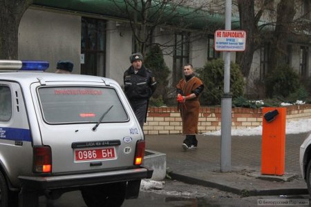 Актывіста БХД затрымалі ў Берасці за пэрфомэнс з заклікам да пакаяння (Відэа, фота)