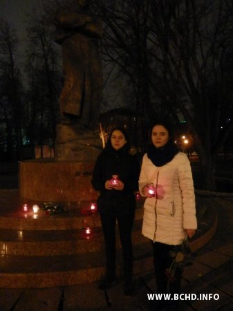 Кіраўніцтва МХД усталявала знічы да помніка Тарасу Шаўчэнку (фота)