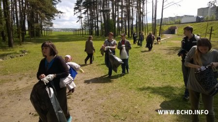 Актывісты БХД правялі талаку ў Курапатах (фота, дадалося відэа)