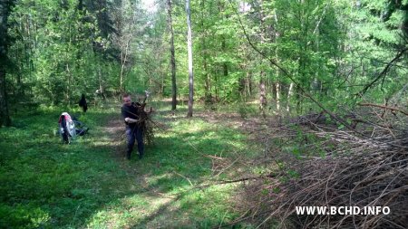 Актывісты БХД правялі талаку ў Курапатах (фота, дадалося відэа)