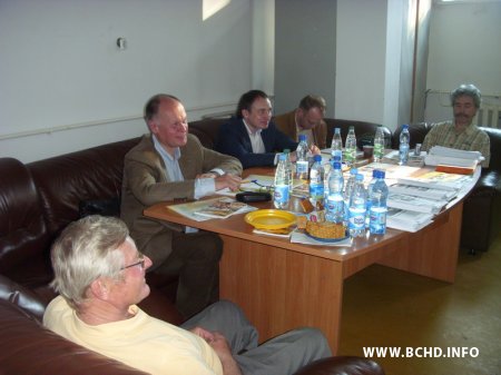 Круглы стол па Малым памежным руху выклікаў зацікаўленасць гарадзенцаў (фота)