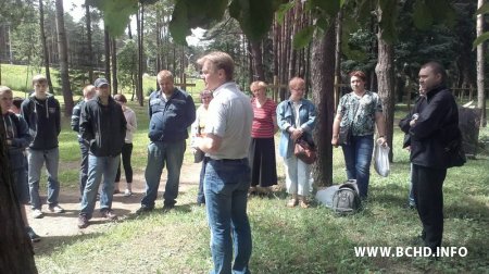 Актывісты БХД у якасці альэрнатывы 3 ліпеня правялі талаку ў Курапатах (фота, відэа)