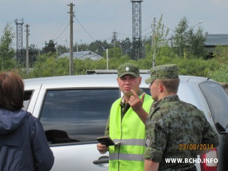 На смаленскай мяжы затрыманы аўтобус з беларускімі актывістамі (фота, абнаўляецца)
