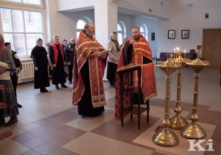 У Мінску запалілі 300 свечак у памяць аб ненароджаных дзецях (фота, відэа)