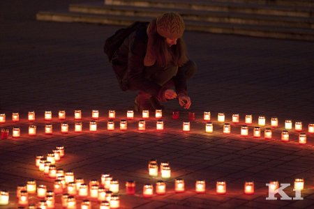 У Мінску запалілі 300 свечак у памяць аб ненароджаных дзецях (фота, відэа)