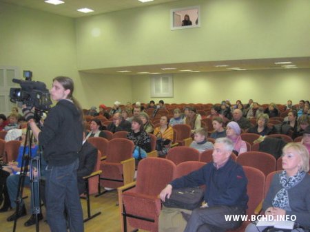 На встрече с чиновниками Татьяну Северинец и Алену Шабуню обозвали уродами и врагами государства (фото)