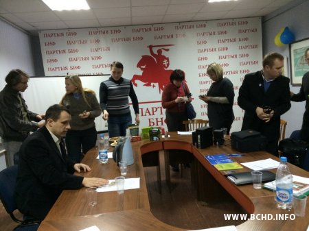 Праўкі ў сямейнае заканадаўства выпрацуюць цягам месяца (фота)