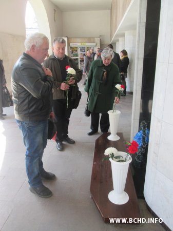 БХД ушанавала памяць ахвяраў тэракту ў менскім метро (фота)