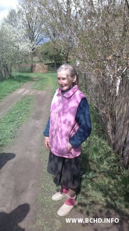 Актывісты БХД усклалі кветкі да помніка ваеннапалонным і наведалі вымушаную остарбайтарку (фота, відэа)