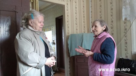 Актывісты БХД усклалі кветкі да помніка ваеннапалонным і наведалі вымушаную остарбайтарку (фота, відэа)