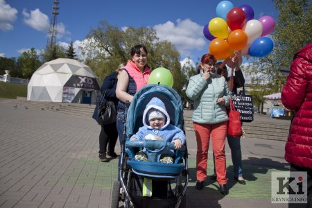 Дзень сям’і: БХД павіншавала мінчукоў са святам (фотарэпартаж)