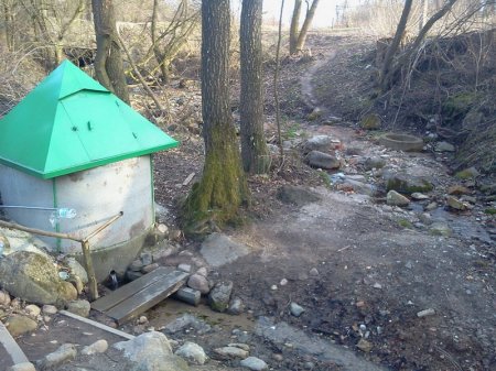 Жыхары вуліцы Салы ў Гародні надалей застаюцца без камунікацый (фота)