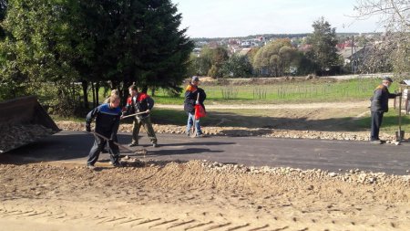 У Бараўлянах аўрал перад прыездам Лукашэнкі: людзей выгналі нават у нядзелю (фота)