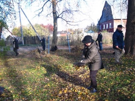 Спецкомбинат предлагает ввести милицейские патрули на кладбище в Клинах