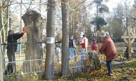 В Кировском районе члены БХД почтили земляков, погибших во время сталинских репрессий (фото)