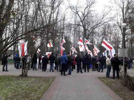 Сябры БХД адзначылі 95-я ўгодкі Слуцкага збройнага чыну (фота)