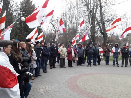 Сябры БХД адзначылі 95-я ўгодкі Слуцкага збройнага чыну (фота)