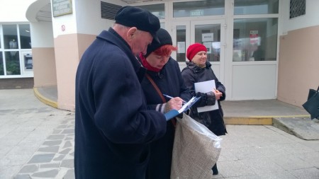 У мінскім Сухараве БХД пачала збор подпісаў за якасную медыцыну (фота)