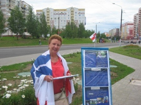 У Віцебску праходзяць пікеты ў падтрымку Таццяны Севярынец і Алены Шабуні (фота)