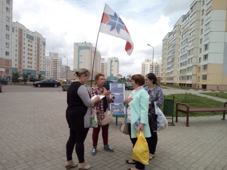 У Віцебску праходзяць пікеты ў падтрымку Таццяны Севярынец і Алены Шабуні (фота)