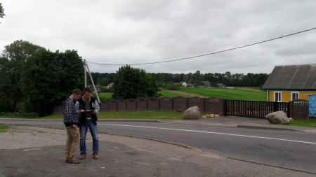 В Молодечненском районе на пикетах БХД собирают подписи против неэкологических свинокомплексов (фото)