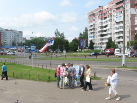 У Віцебску на пікет БХД выклікалі міліцыю і патрабавалі зняць сцяг (фота)