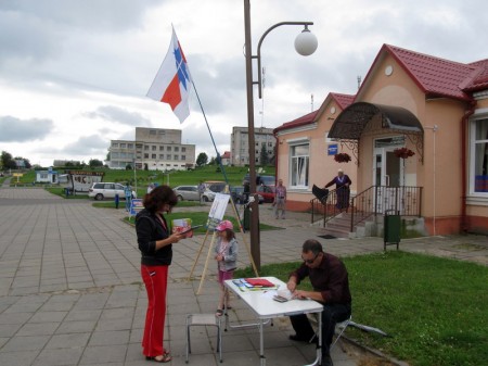 Слонимцы обеспокоены уменьшением зарплат и отсутствием хорошей работы (фото)