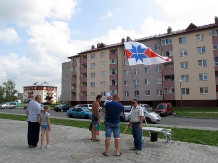 Слонімцы занепакоеныя змяншэннем заробкаў і адсутнасцю добрай працы (фота)