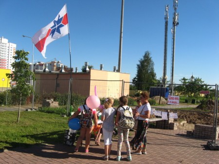 У віцебскім Білеве прайшоў пікет дзіцячых мараў (фота)