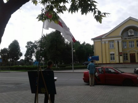 У Маладзечне на правацэнтрысцкіх пікетах агітавалі за пенсійную рэформу і рэформу ЖКГ (фота)