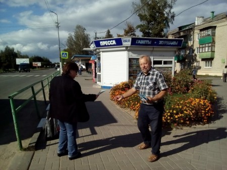 ЦВК і пракуратура не захацелі разбірацца з незаконнымі плакатамі старшыні Крычаўскага райсавету (фота)