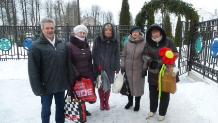 Активисты Сеньорской организации БХД Могилева передали подарки и средства гигиены детям с ДЦП (фото)