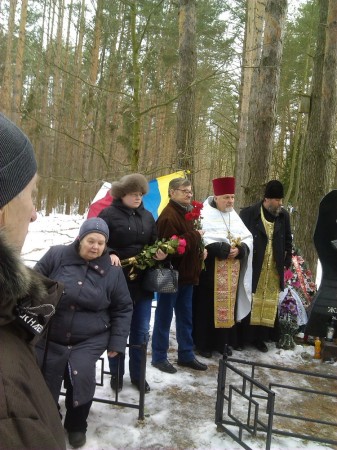 Сябры БХД ушанавалі памяць Міхася Жызнеўскага (фота)