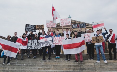 Митинг солидарности с Беларусью прошел в Филадельфии (фото)