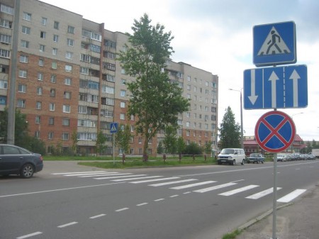 Пасля звароту актывістаў БХД на Новааршанскай шашы ў Віцебску аднавілі разметку (фота)